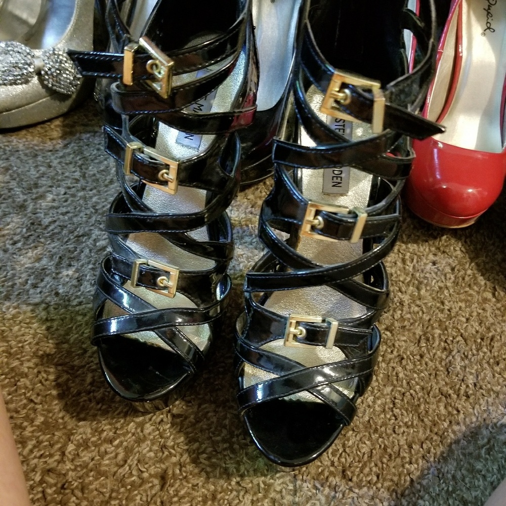 Size 8 Steve madden heels